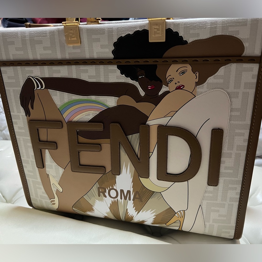 Excellent Fendi Medium Sunshine Disco Tote